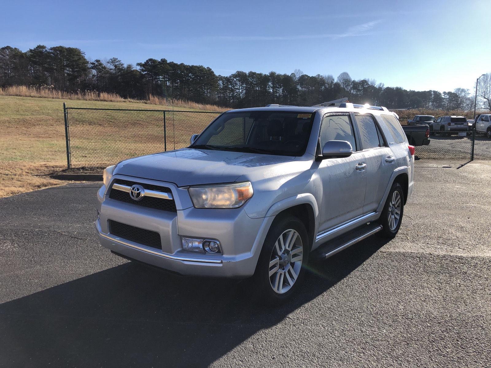 2012 Toyota 4Runner SR5's photo