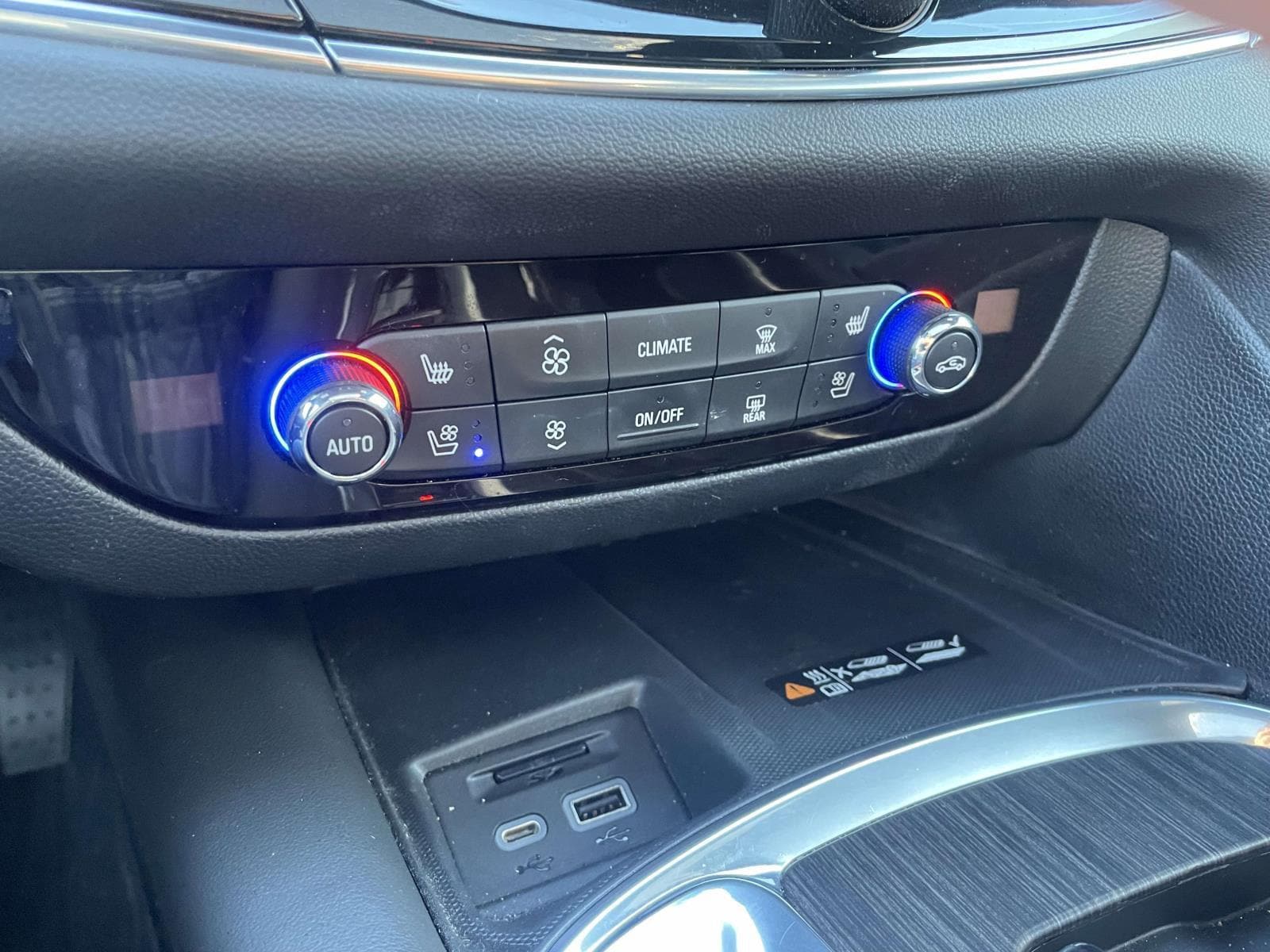 2024 Buick Enclave Avenir - Photo 23