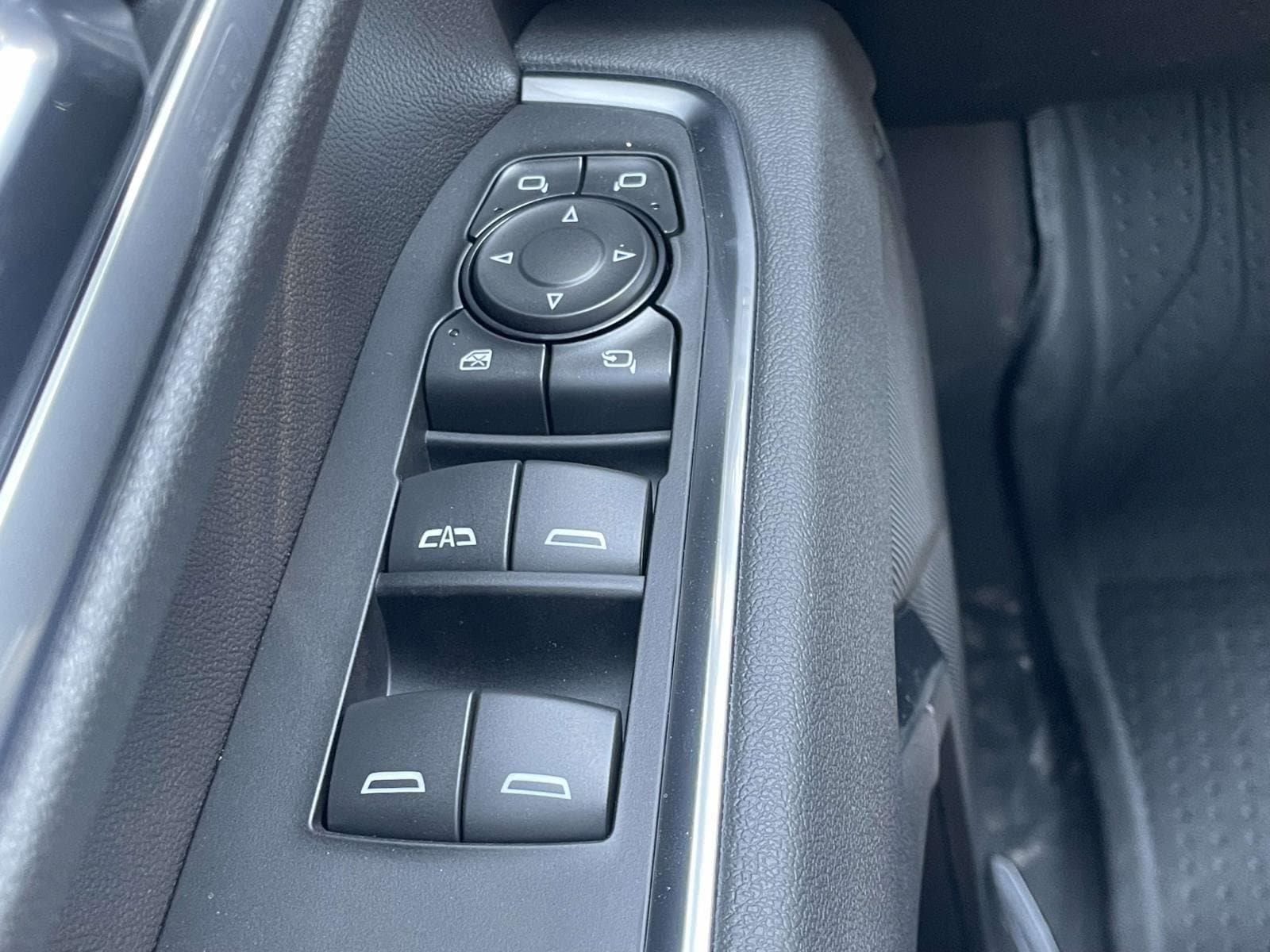 2026 Chevrolet Silverado 3500 HD LT - Photo 6