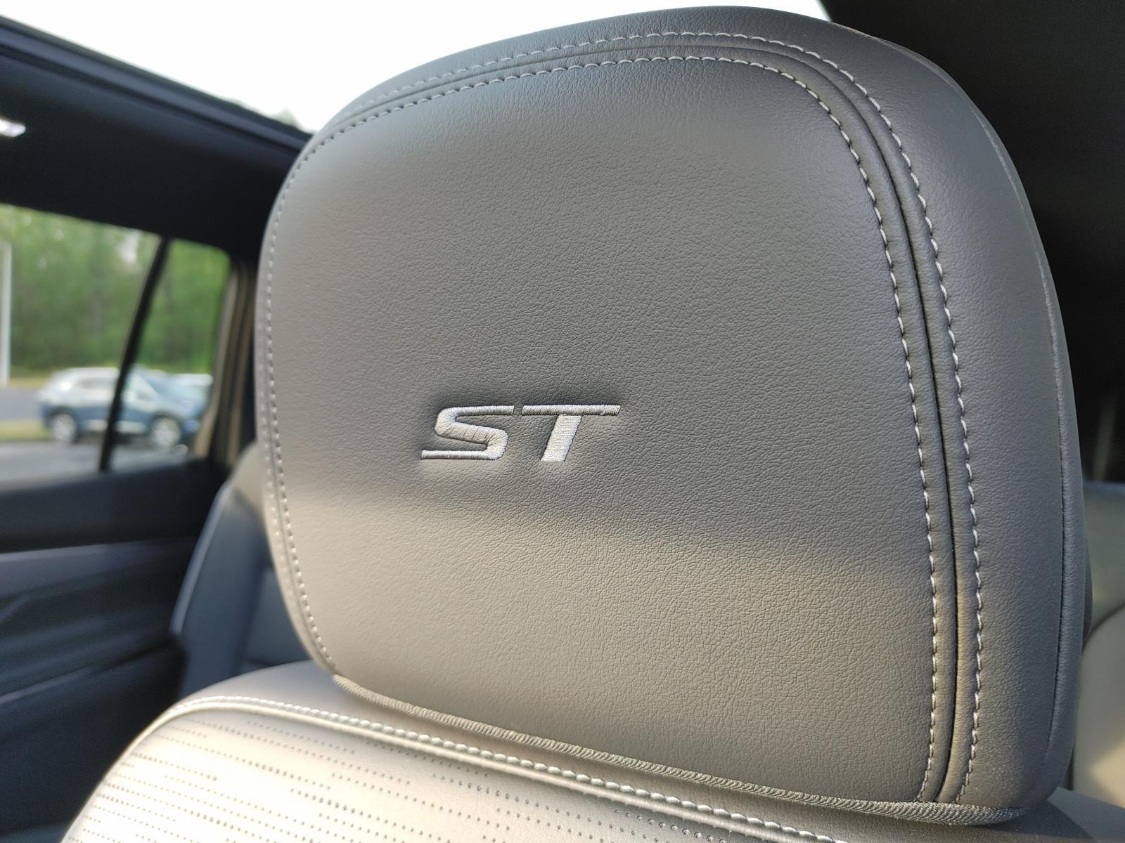 2025 Buick Enclave Sport Touring - Photo 11