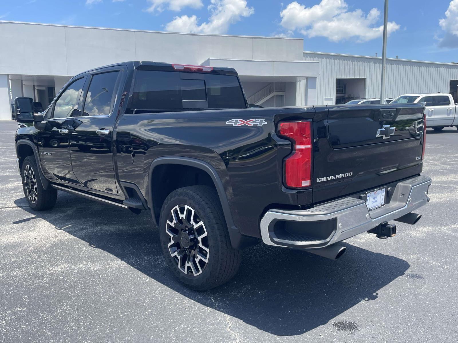2025 Chevrolet Silverado 2500HD LTZ - Photo 7