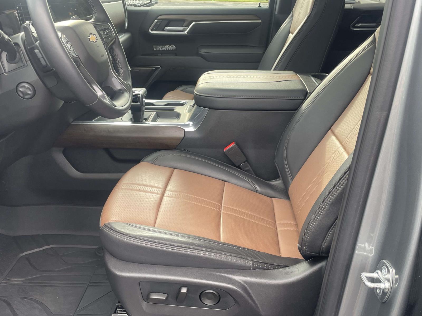 2026 Chevrolet Silverado 1500 High Country - Photo 15