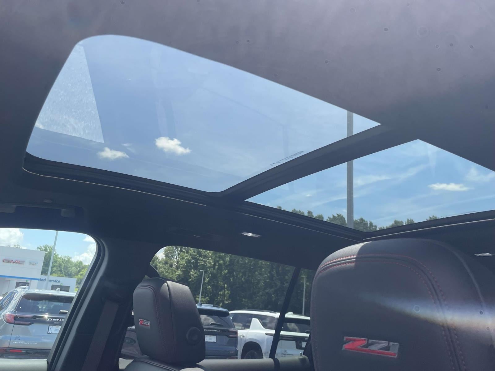 2026 Chevrolet Traverse Z71 - Photo 8