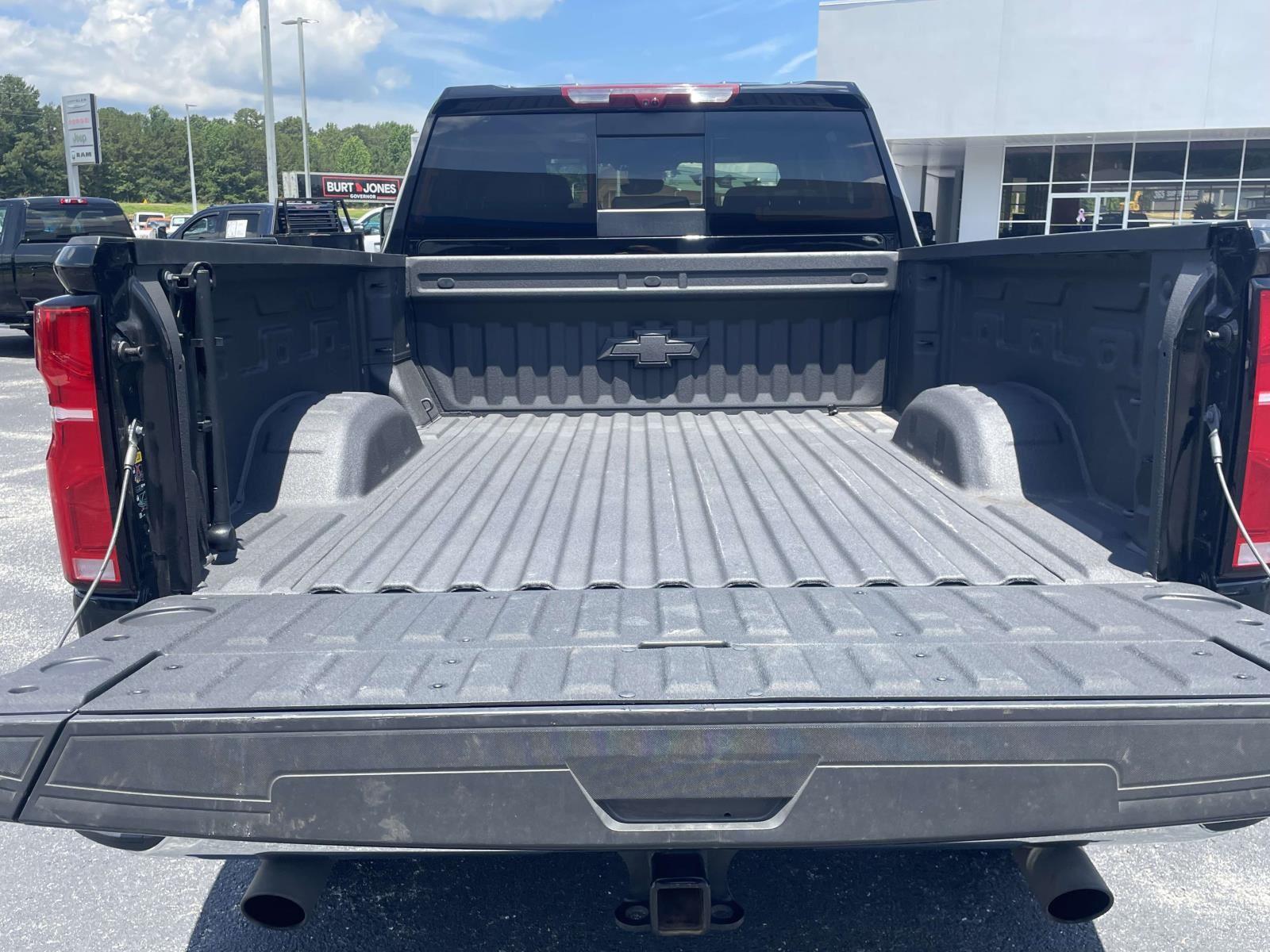 2025 Chevrolet Silverado 2500HD LTZ - Photo 6