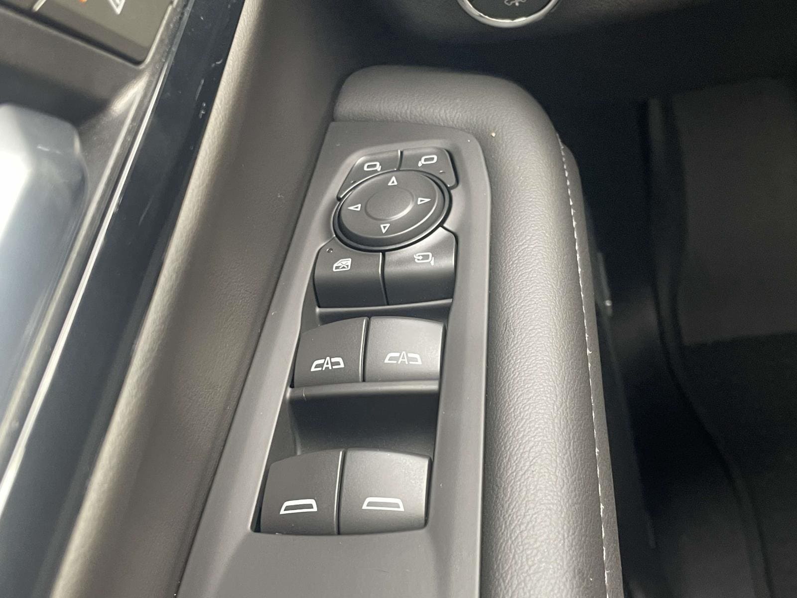 2026 Chevrolet Tahoe Z71 - Photo 25
