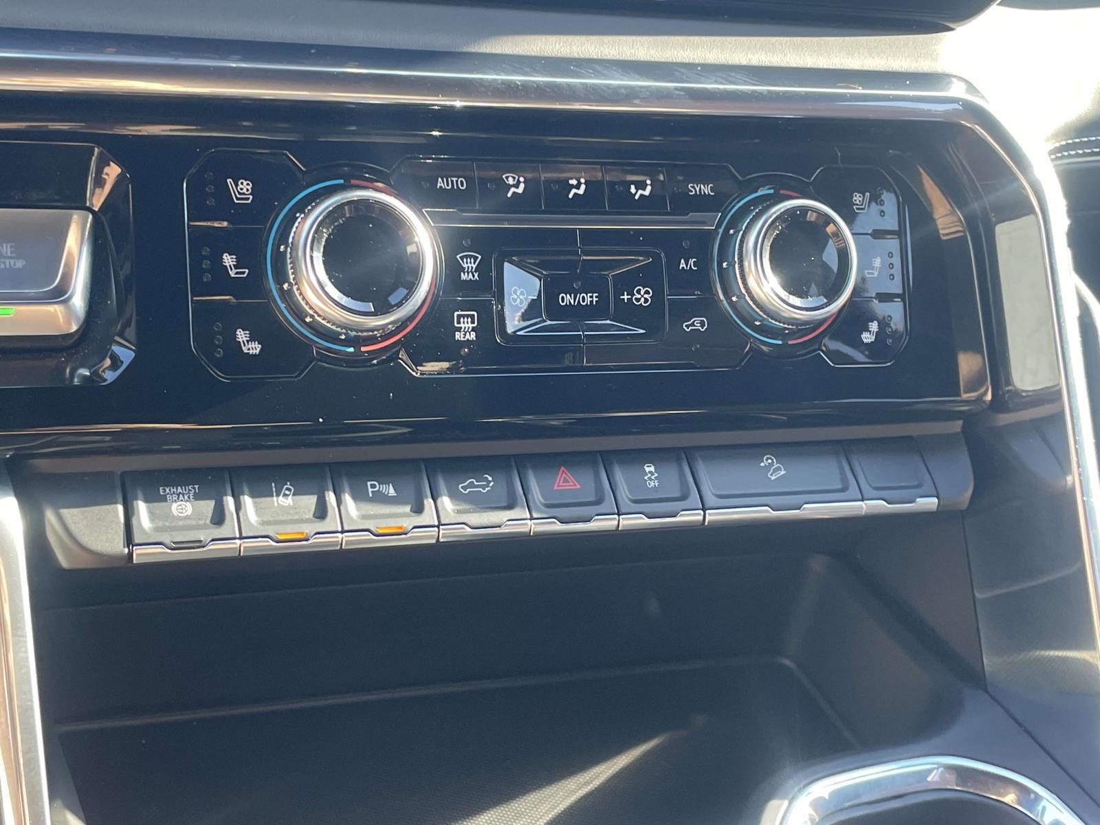 2025 GMC Sierra 2500HD Denali Ultimate - Photo 23