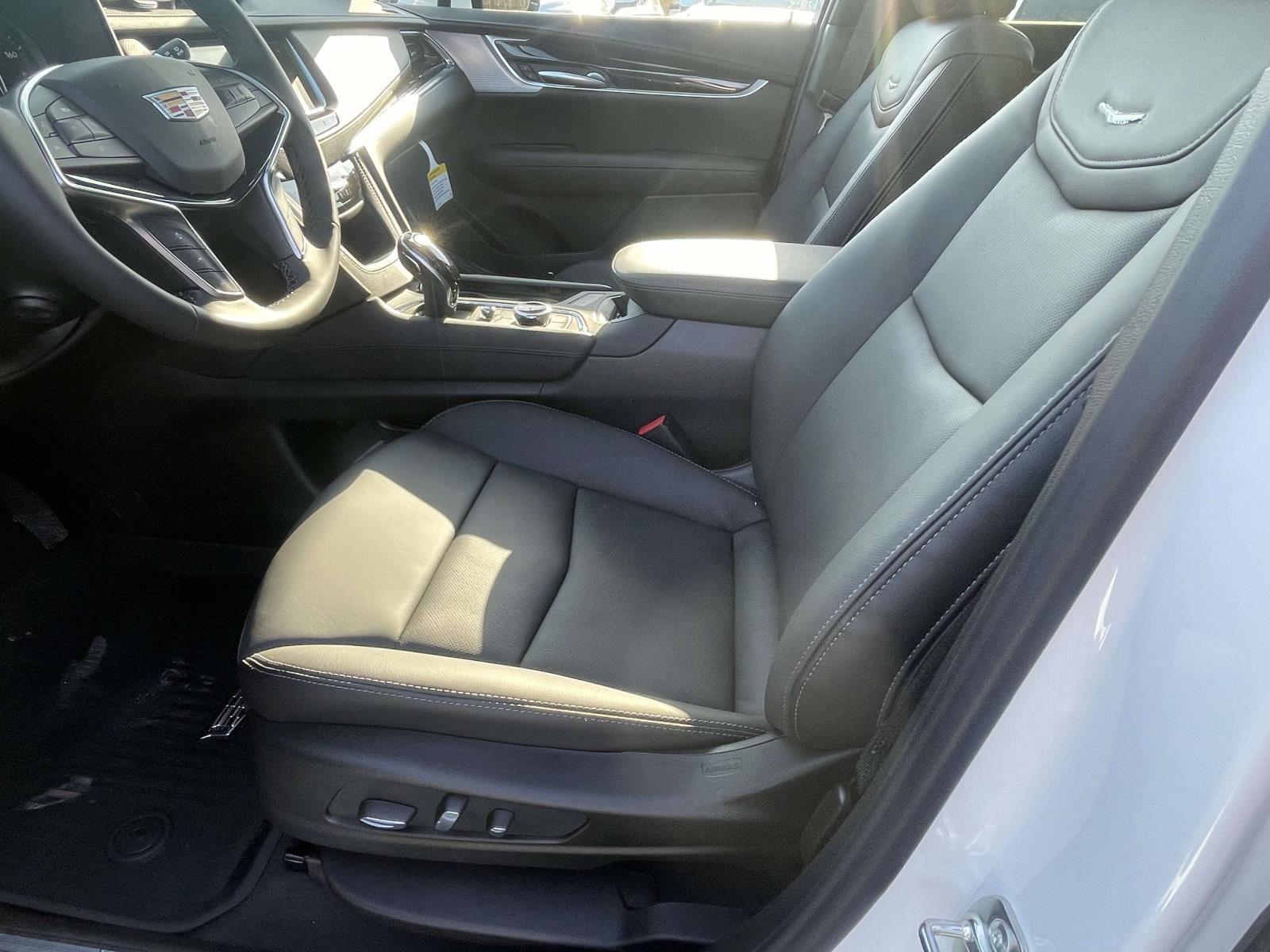 2026 Cadillac XT5 Premium Luxury - Photo 6