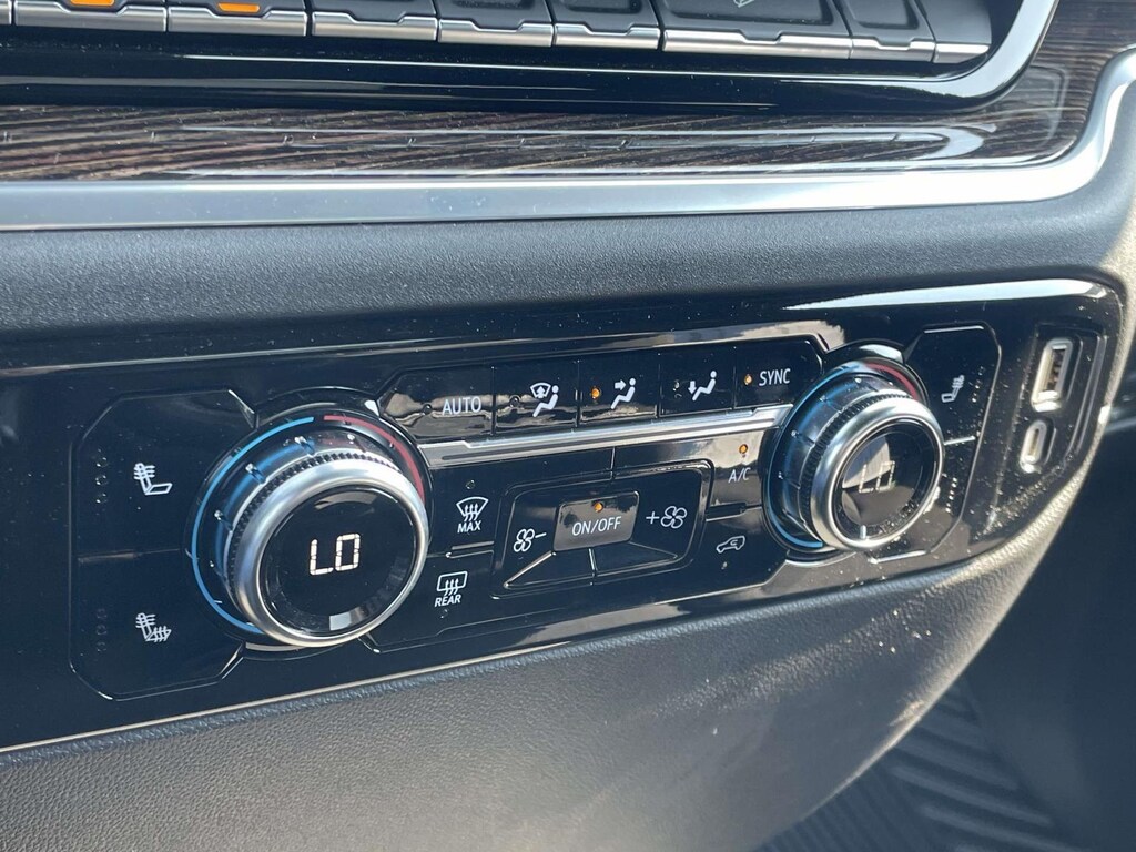 Used 2025 GMC Sierra 2500 HD SLE Truck