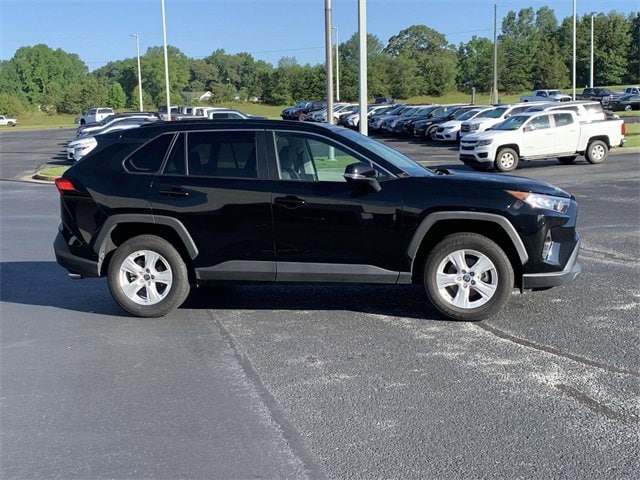 Used 2021 Toyota RAV4 XLE with VIN 2T3W1RFVXMW163853 for sale in Alto, GA