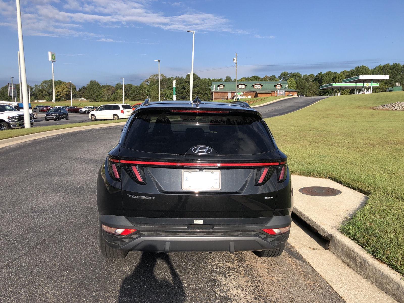 2024 Hyundai Tucson Limited photo 2