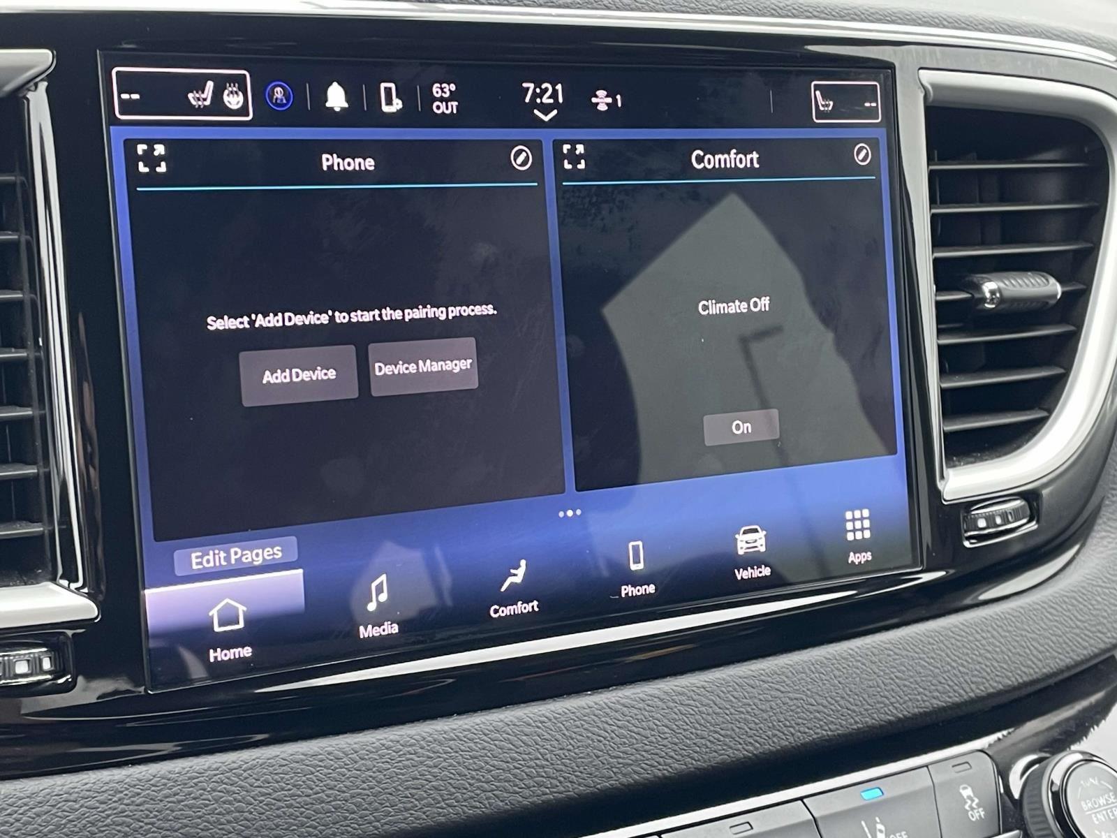 2024 Chrysler Pacifica Touring L photo 2