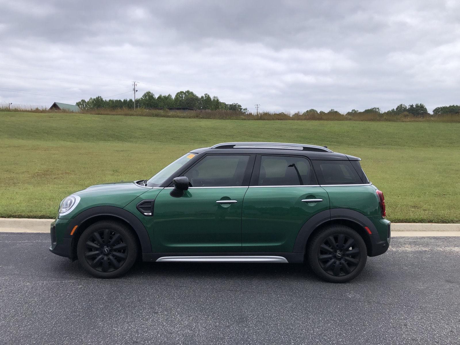 2021 Mini Countryman Oxford Edition photo 2