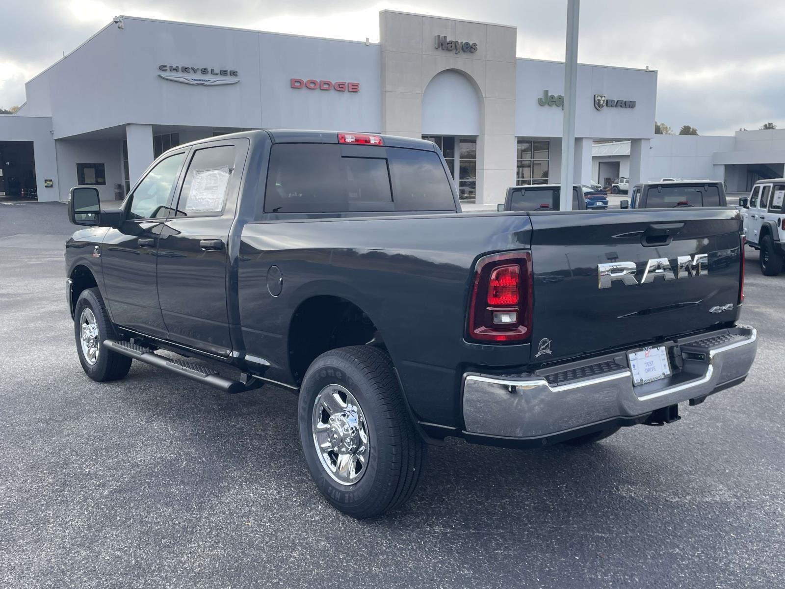 2026 RAM 2500 Tradesman - Photo 10