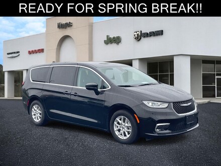 2024 Chrysler Pacifica Touring L Van
