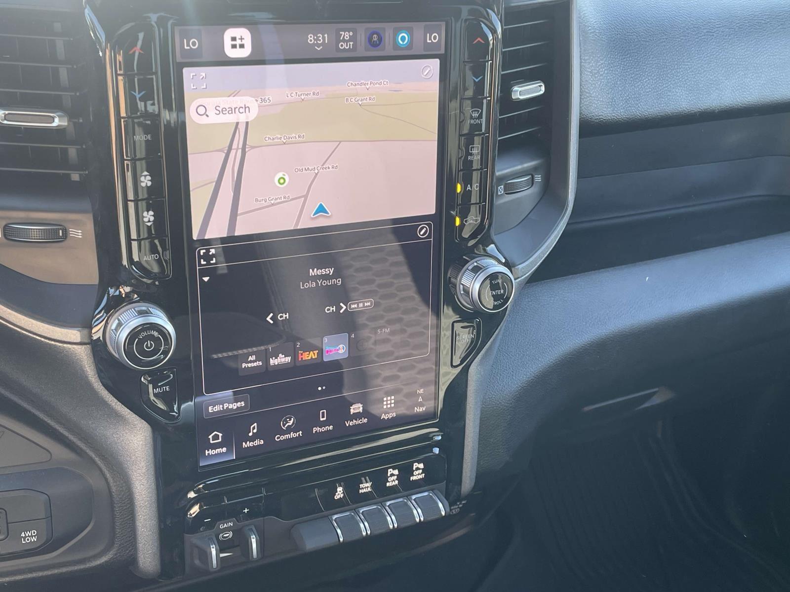 2025 Ram 2500 Tradesman photo 2