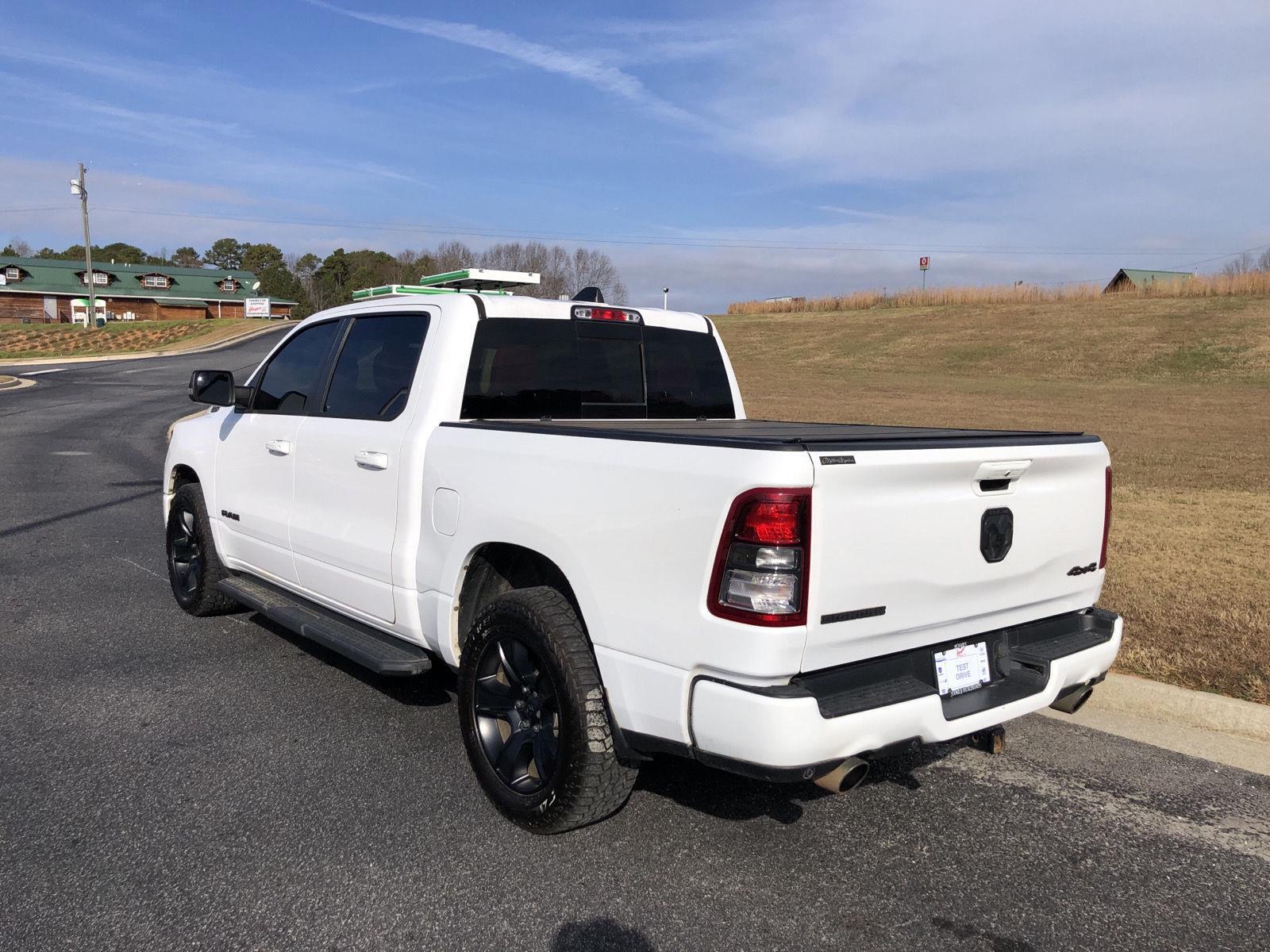 2022 Ram 1500 Big Horn photo 3