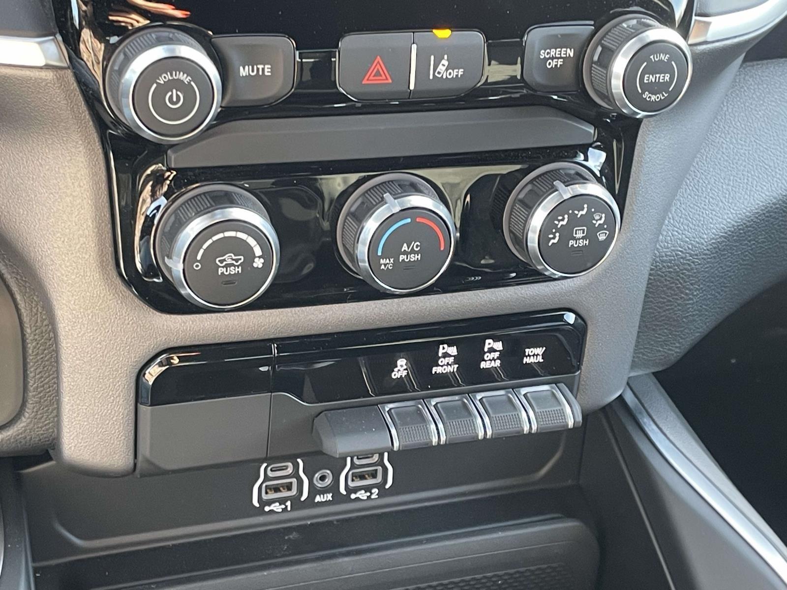 2026 RAM 1500 Express - Photo 10