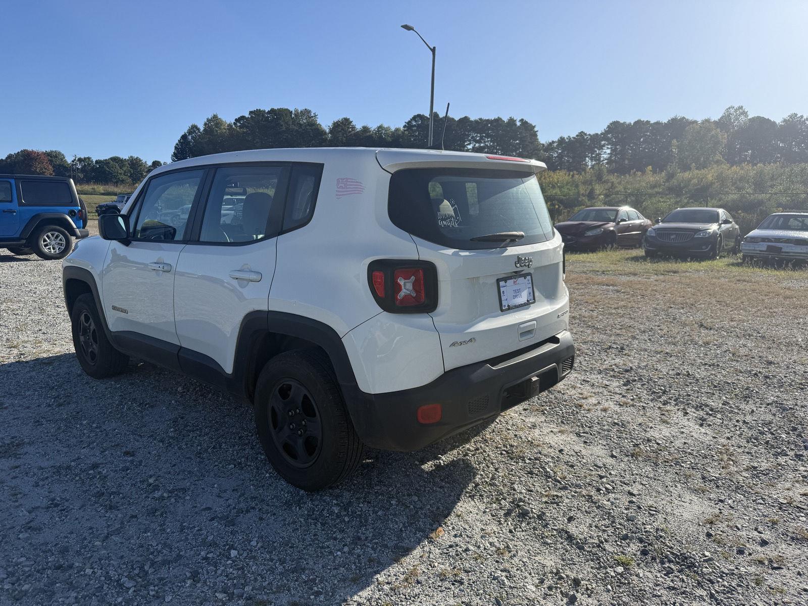 2018 Jeep Renegade Sport photo 3