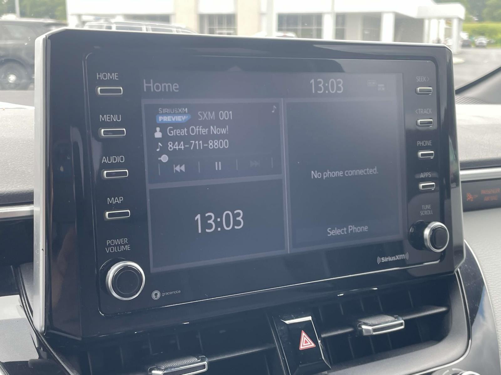 2021 Toyota Corolla SE photo 2