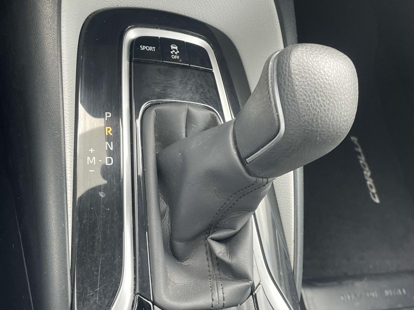 2021 Toyota Corolla SE photo 4