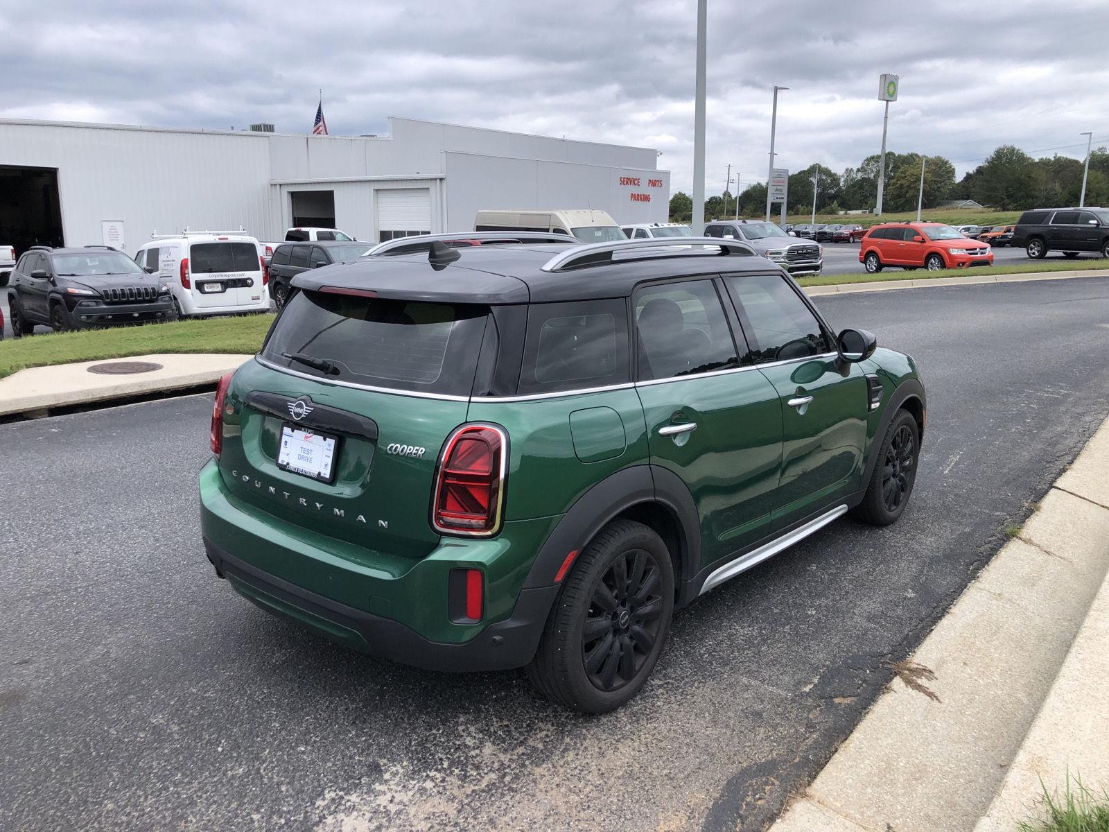 2021 Mini Countryman Oxford Edition photo 4