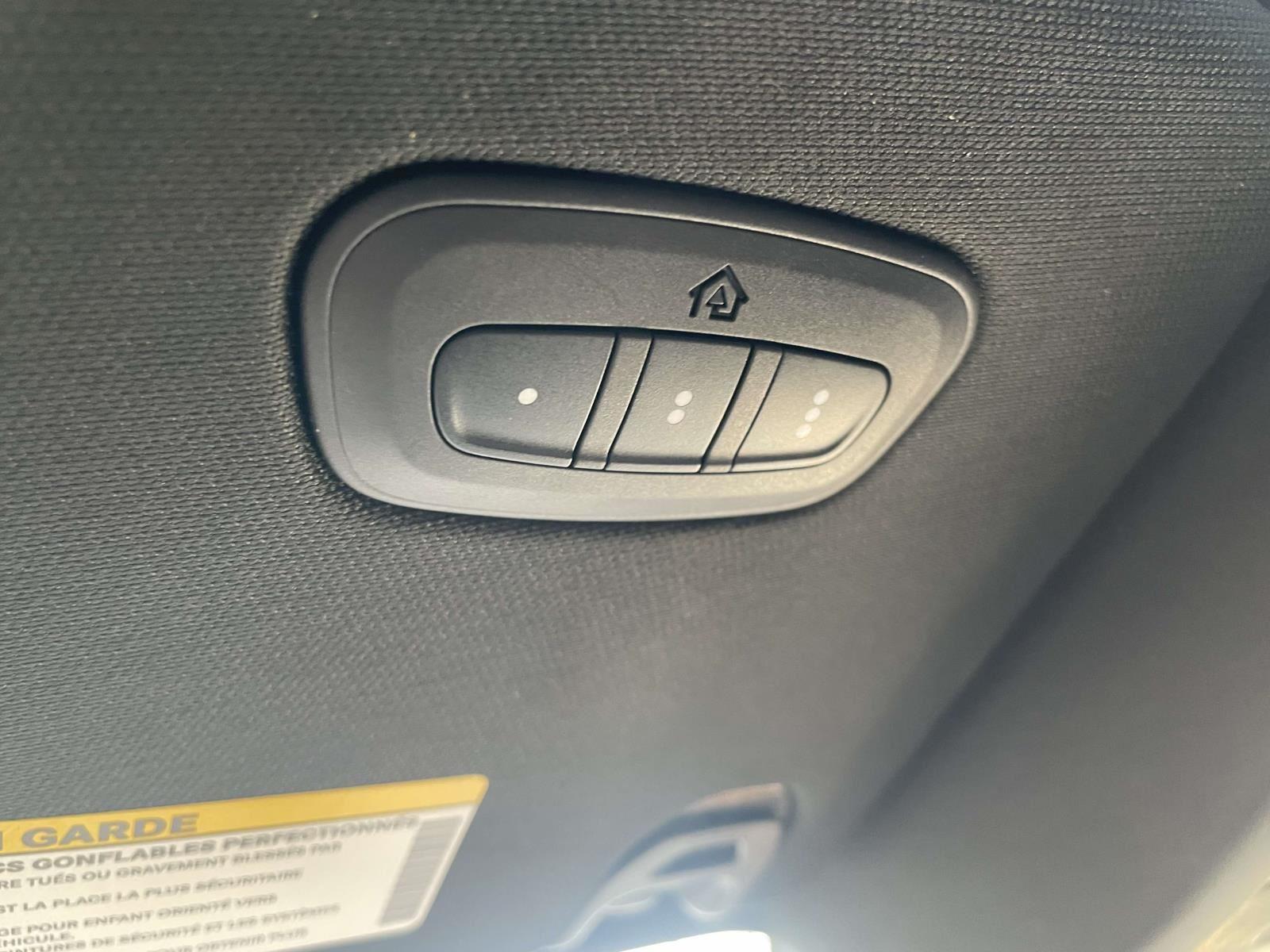 2021 Ram 1500 Laramie photo 3