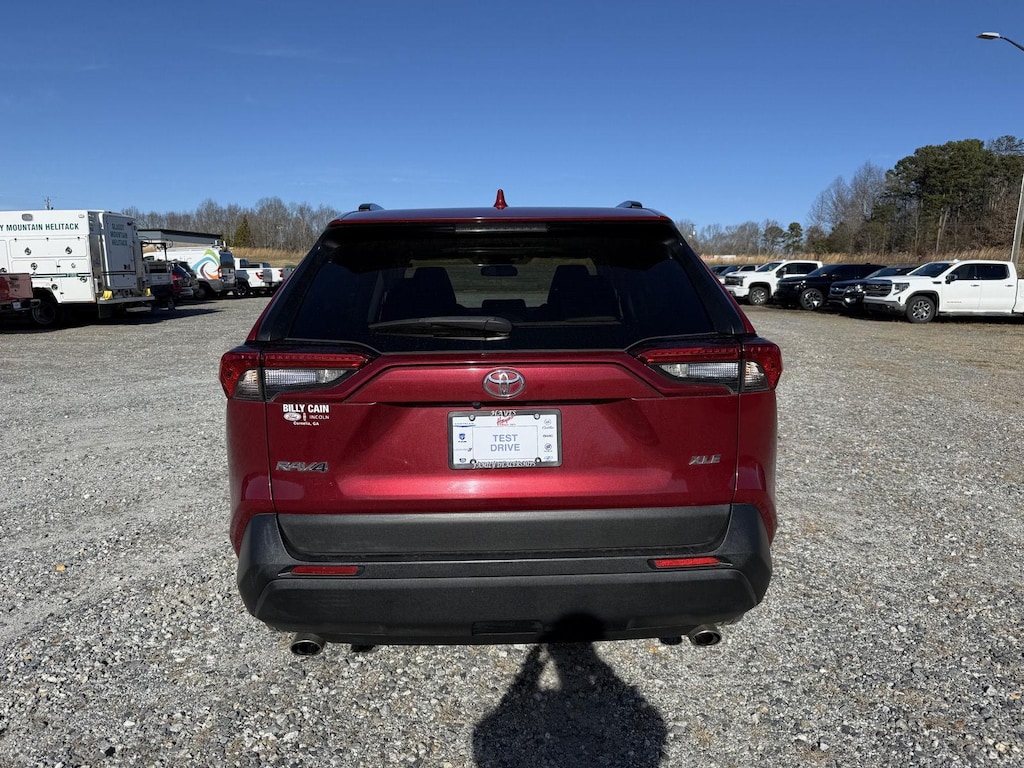 Used 2020 Toyota RAV4 XLE SUV