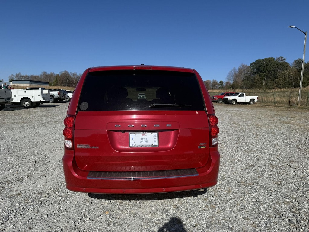 Used 2016 Dodge Grand Caravan SXT Van
