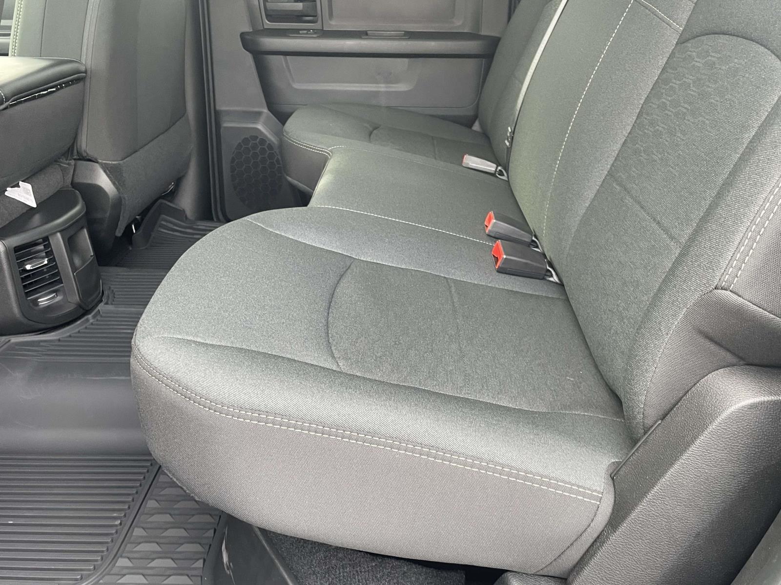 2026 RAM 2500 Tradesman - Photo 9