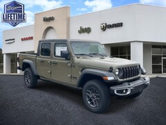 2025 Jeep Gladiator Sport S Pickup