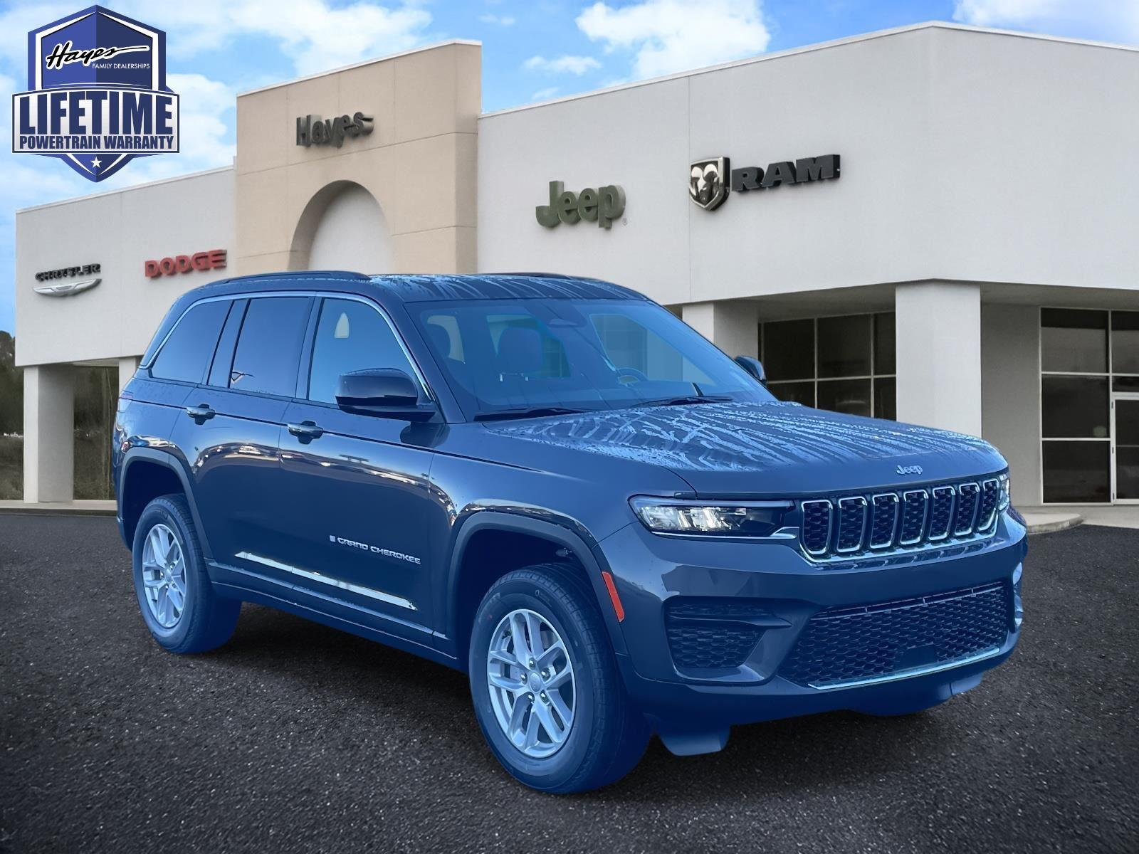 2025 Jeep Grand Cherokee Laredo's photo