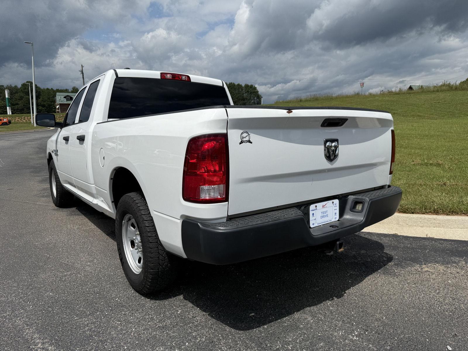 2015 Ram 1500 Tradesman photo 3