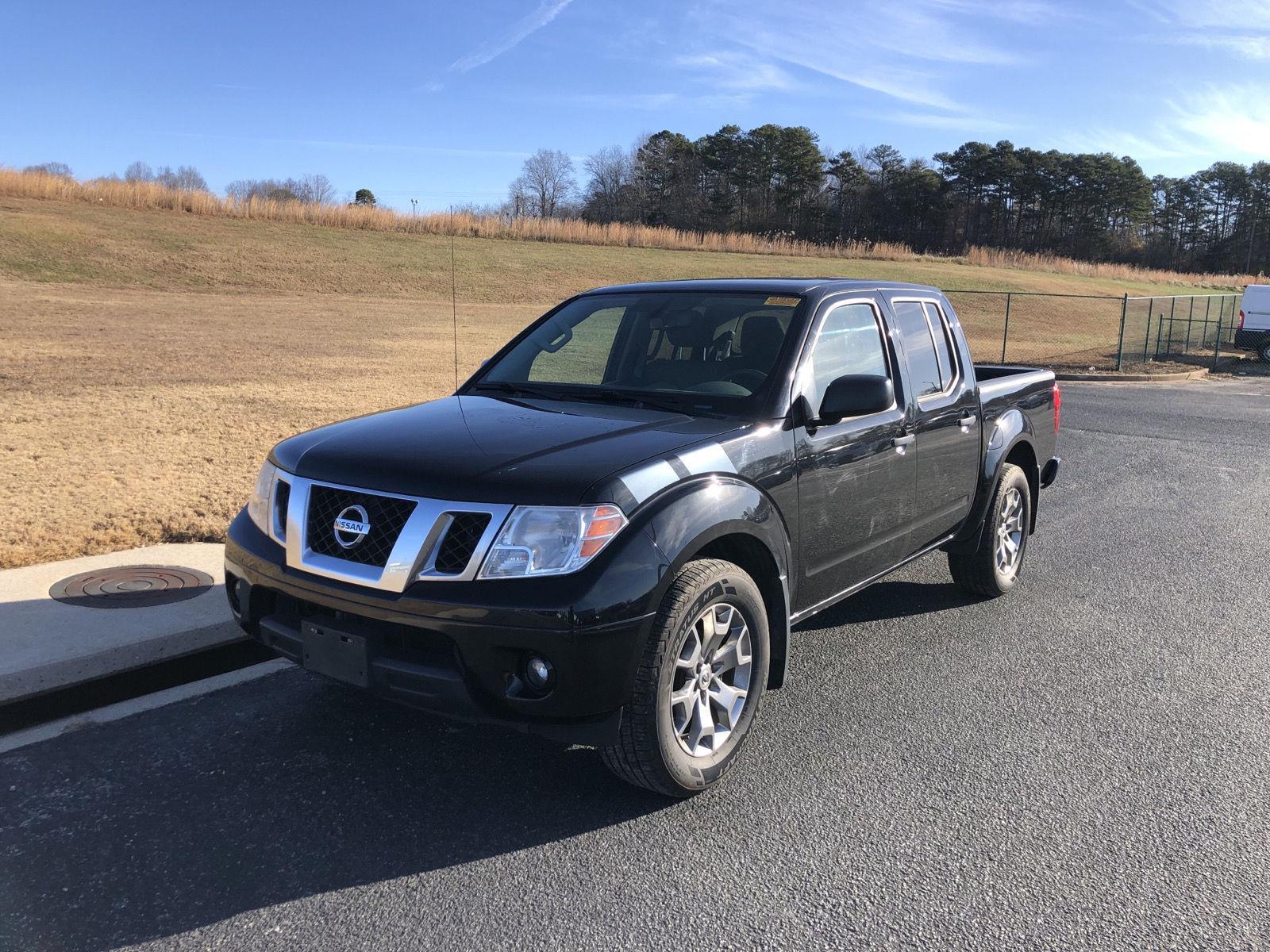 2021 Nissan Frontier SV's photo