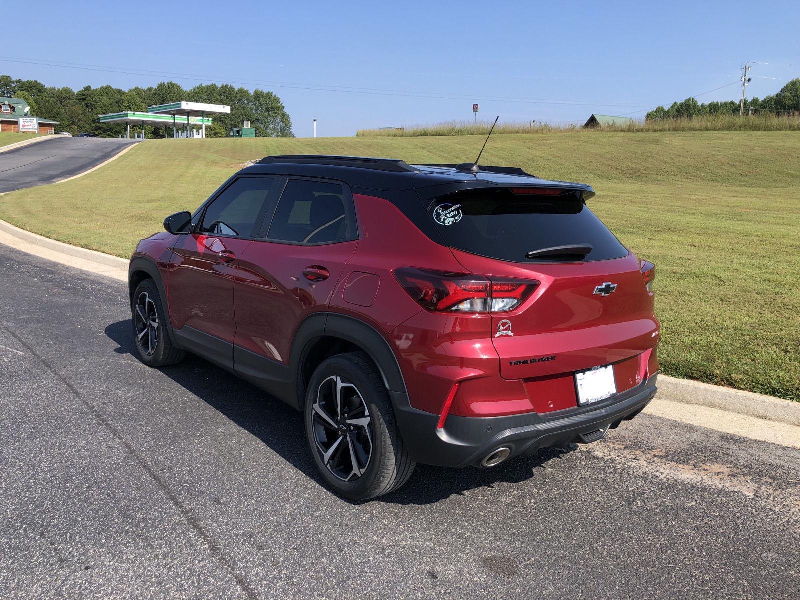 2021 Chevrolet Trailblazer RS photo 2