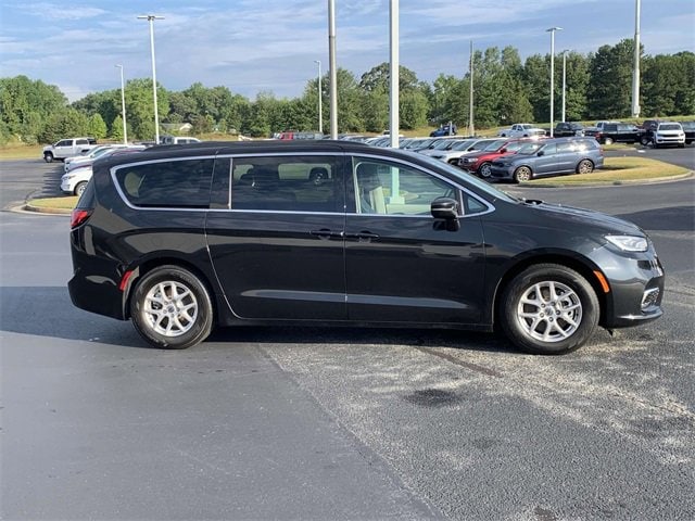 Certified 2022 Chrysler Pacifica Touring L with VIN 2C4RC1BG8NR190836 for sale in Alto, GA