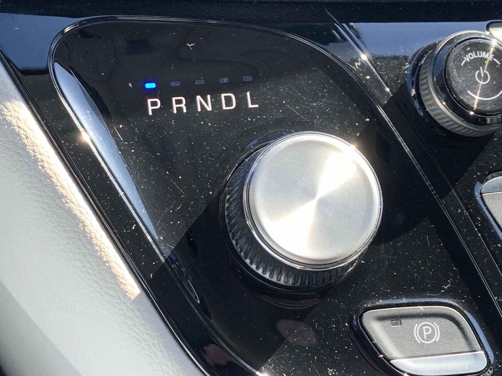 2023 Chrysler Pacifica Hybrid Touring L photo 4