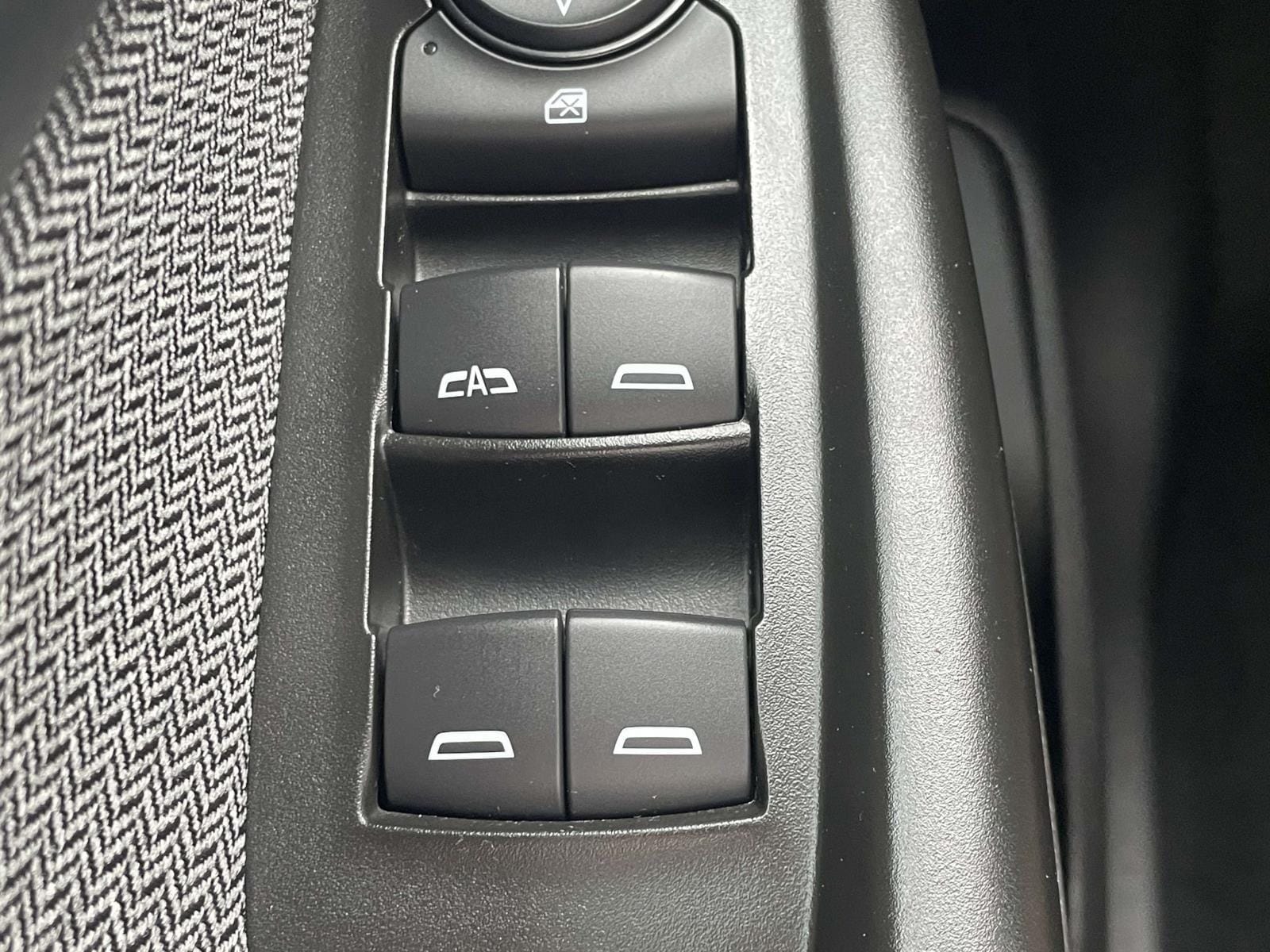 2024 Chevrolet TrailBlazer LT - Photo 25