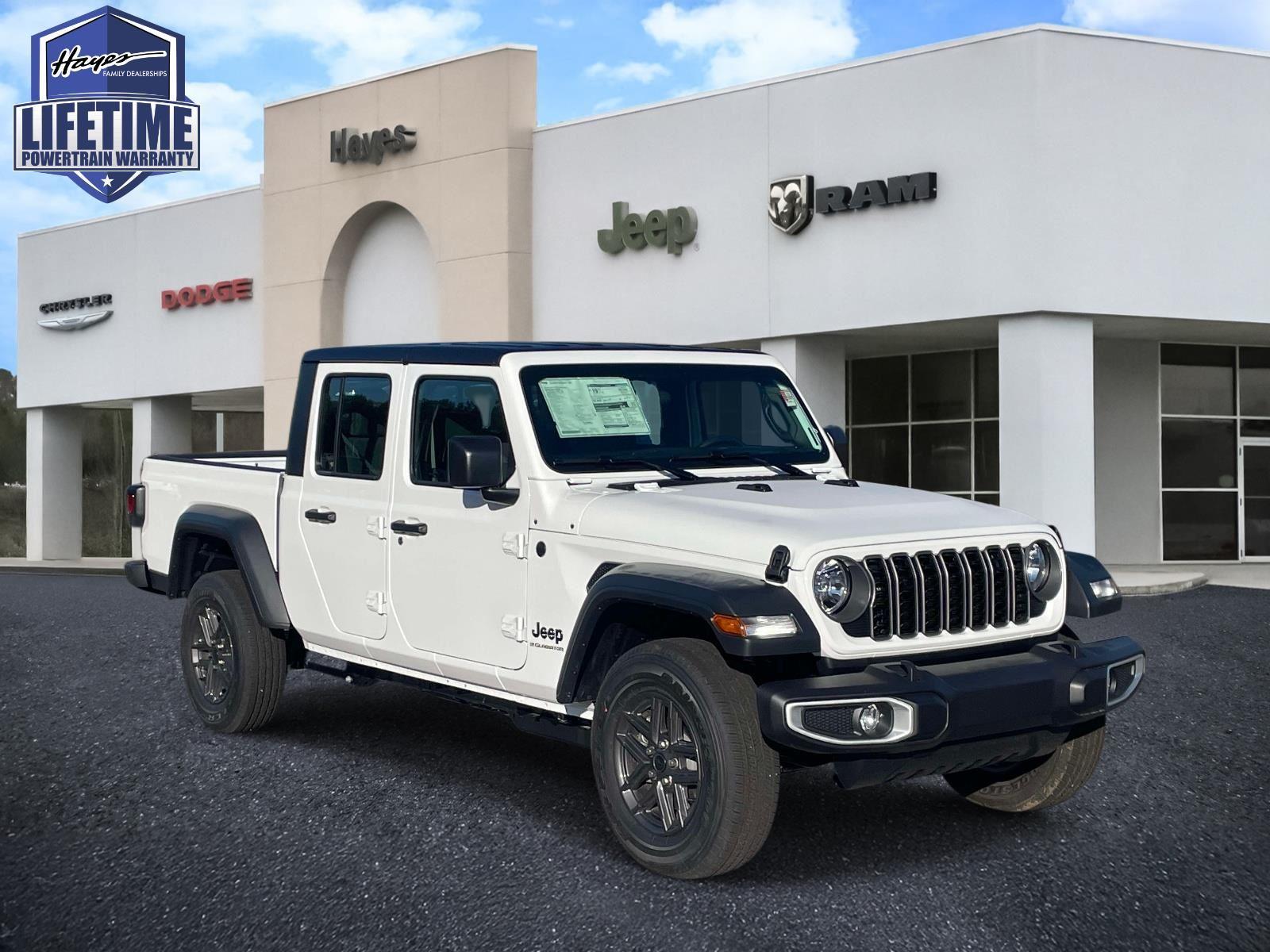 2026 Jeep Gladiator Sport Auto's photo