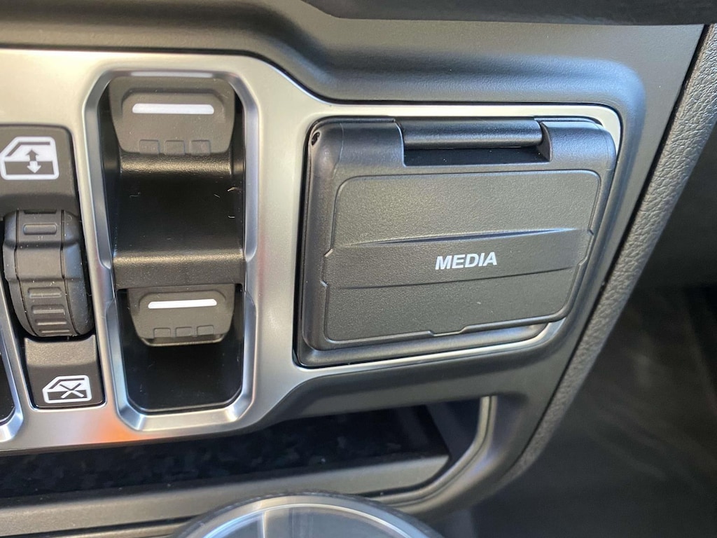 New 2026 Jeep Wrangler 4-DOOR SPORT S Sport Utility