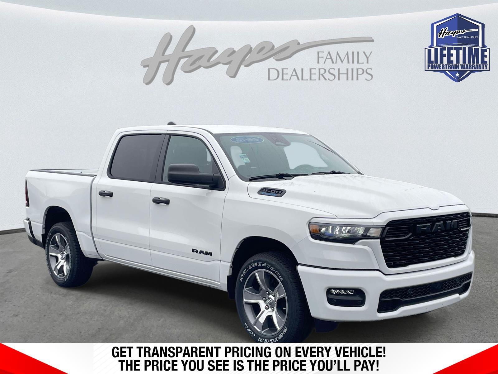 New 2026 Ram 1500 EXPRESS CREW CAB 4X2 5'7 BOX Pickup