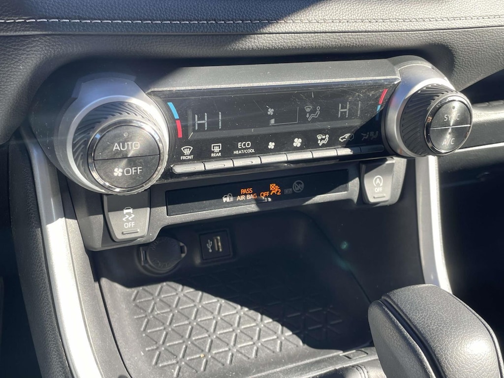 Used 2024 Toyota RAV4 XLE SUV