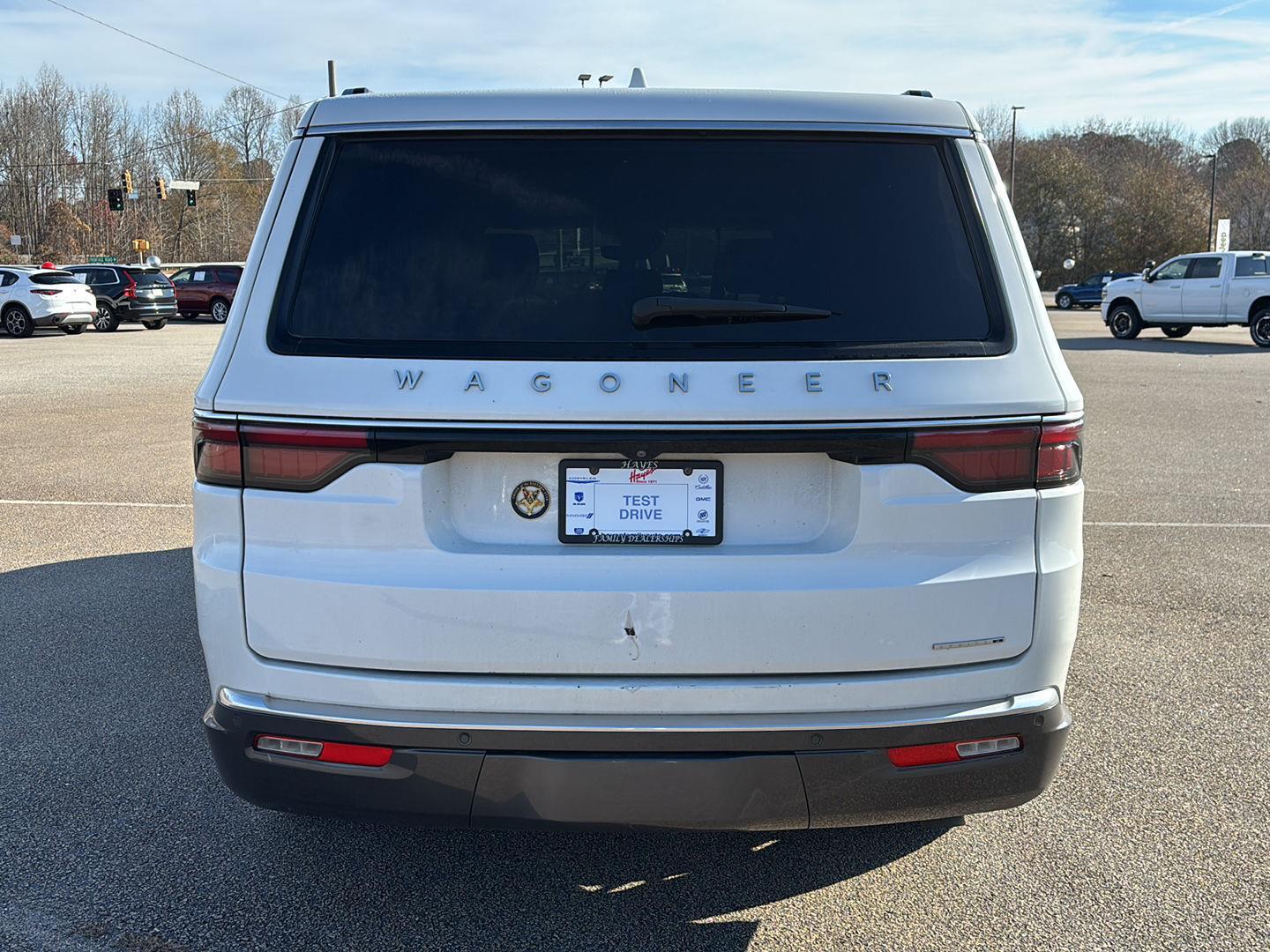 2022 Jeep Wagoneer Series II photo 2