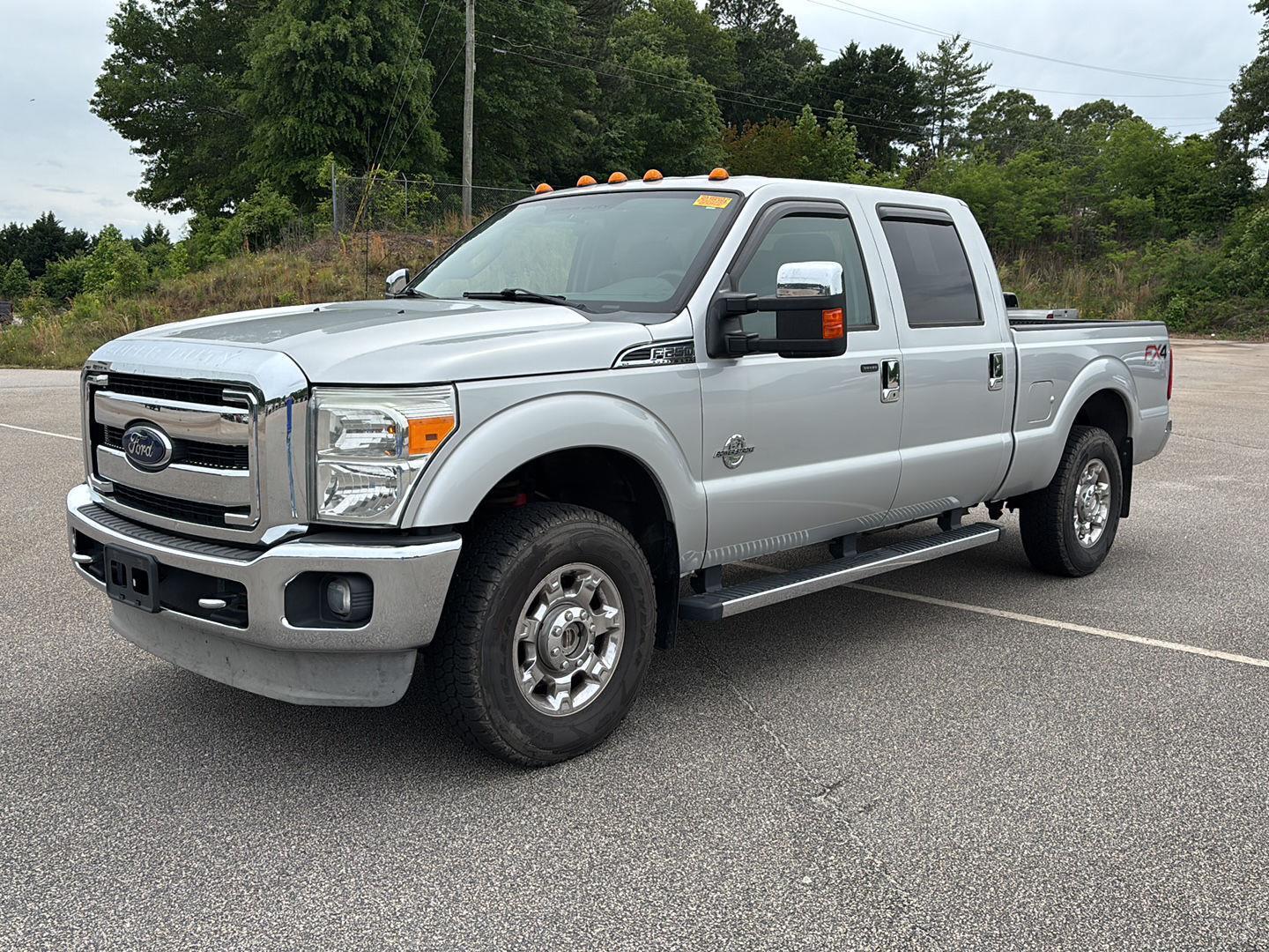 2013 Ford F-250 XLT 4x4 Crew Cab 172 in's photo