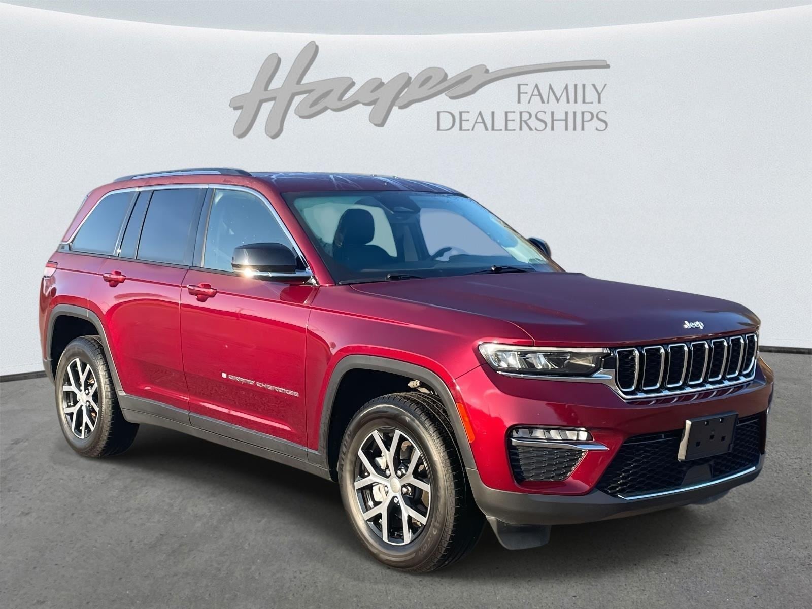 2023 Jeep Grand Cherokee Limited's photo