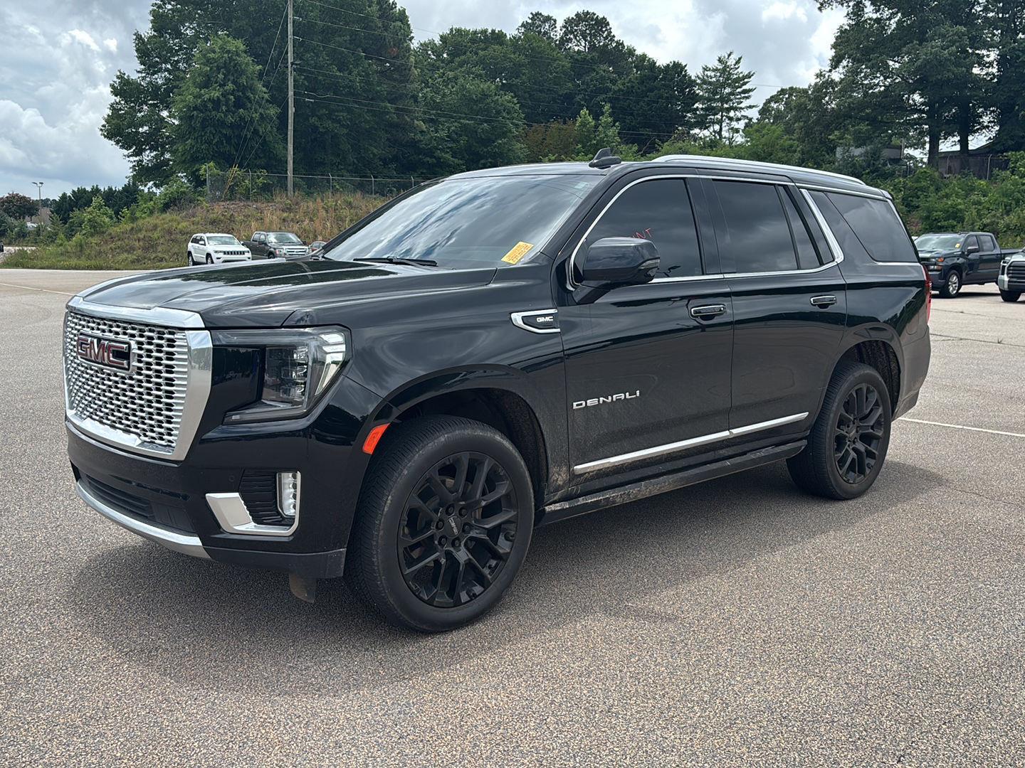 2022 GMC Yukon 4WD Denali's photo