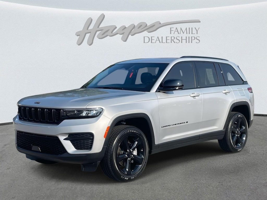 Used 2025 Jeep Grand Cherokee Altitude X SUV