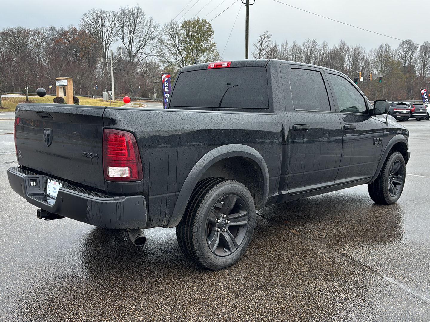 2022 Ram 1500 Classic Warlock photo 3