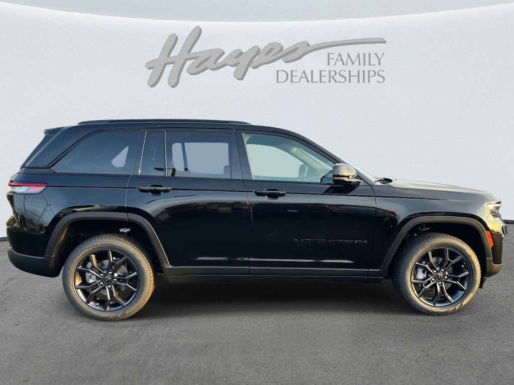 New 2025 Jeep Grand Cherokee LIMITED 4X4 Sport Utility