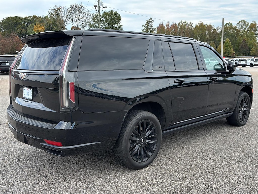 Used 2023 Cadillac Escalade ESV 4WD Premium Luxury SUV
