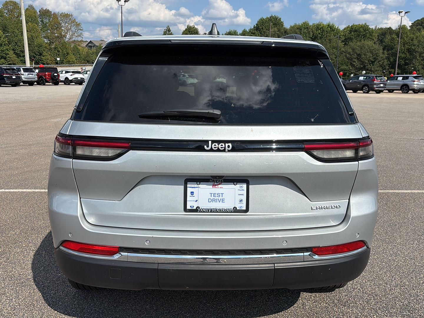 2024 Jeep Grand Cherokee Laredo X photo 4